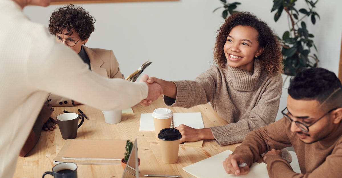 découvrez l'importance des partenariats dans le monde des affaires et comment ils peuvent propulser la réussite de votre entreprise. apprenez à établir des collaborations fructueuses et à maximiser les opportunités grâce à des alliances stratégiques.