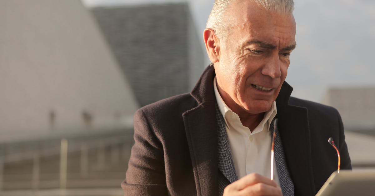 découvrez les clés du leadership inspirant : développez vos compétences en communication, favorisez l'engagement de votre équipe et apprenez à guider avec confiance. élevez votre leadership vers de nouveaux sommets.