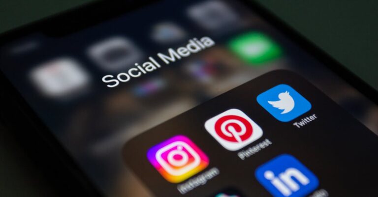 découvrez linkedin, le réseau social professionnel incontournable pour développer votre carrière, élargir votre réseau de contacts et accéder à des opportunités professionnelles. rejoignez des millions de membres partageant vos ambitions et mettez en avant vos compétences et votre expérience.