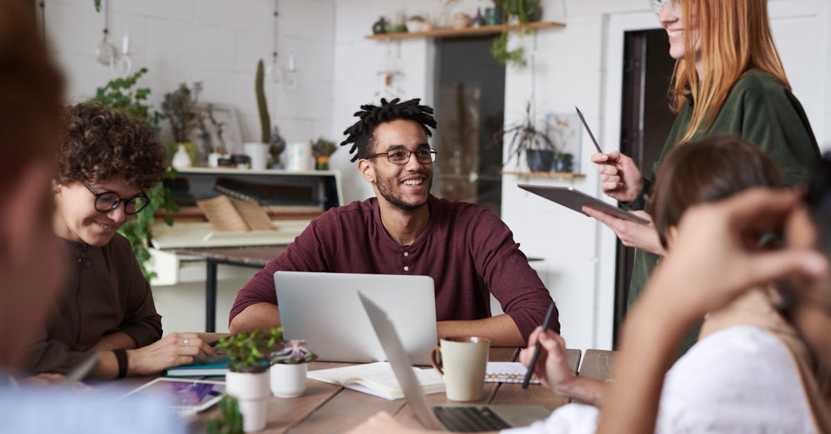 découvrez des idées innovantes et rentables pour lancer votre petite entreprise. que vous souhaitiez travailler de chez vous ou démarrer une activité à temps plein, explorez des concepts adaptés à vos passions et compétences pour réussir dans le monde des affaires.