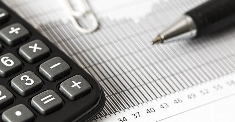 découvrez tout ce qu'il faut savoir sur les taxes : définitions, types, obligations et conseils pour optimiser votre gestion fiscale. informez-vous sur les dernières nouveautés en matière de législation fiscale afin de mieux préparer votre déclaration.